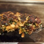 象屋 - キムチの酸味がうまい具合に口に入ってくるから
      味に飽きずに最後まで楽しめるんかも (*´ч`*) ｳﾝﾏッ！