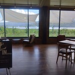 天橋立ワイナリー - パンのイートインのスペースもおしゃれで広々♡