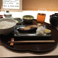 伊豆の旬 やんも 丸の内店 - 