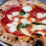 ピッツェリアチェーロ - マルゲリータエクストラ