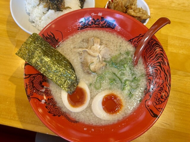 ラー麺ずんどう屋 広島矢野店 - 矢野/ラーメン | 食べログ