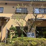 ラ・テラス岩本屋 - 左側の格子戸を開けると・・