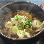 手打うどん田舎屋 - つけ汁アップ