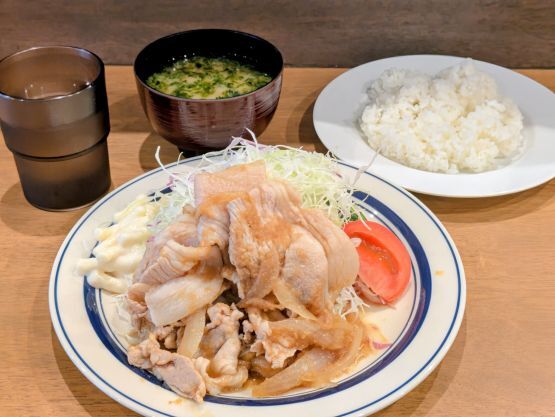 生姜焼き定食 ROKU'S KITCHEN - 京急川崎/豚料理 | 食べログ