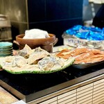 朝ノしぐれ - 鮭と鱈も美味しそう～。