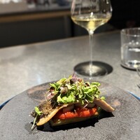 malca - 秋刀魚、ナスとトマトのオーブン焼、梨とハーブのサラダ、肝のソース