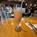 ラ・ピッツァ ドォーロ - グレープフルーツジュースもしっかり酸っぱい♡