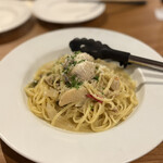 BISTRO POG - 牡蠣のペペロンチーノ