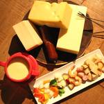 ストーリア - 大好評♪選べるチーズフォンデュ★はお好みのチーズを選んで味わいを楽しめる大人のチーズフォンデュです♪