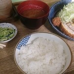 Katsuyoshi - ロースカツ定食