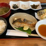 漁師の家めし 英進丸 名倉 - 