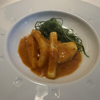 ポンテ ベッキオ - アラとイカのサフランソースにおかひじき添え。ピリ辛でした