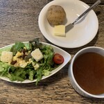 gii - 野菜カレーセットのサラダ・付け合わせじゃがいも・スープ