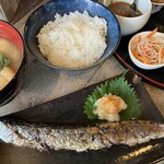 居酒屋もくもく - 秋刀魚の塩焼き
