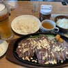 1ポンドのステーキハンバーグ タケル LINKS UMEDA店