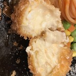 レストラン カタヤマ - カニコロッケの断面