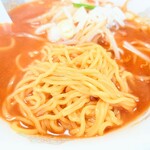 つばき - ちょうどよい茹で加減が、現代のニーズに応えてくれる"中細麺"。