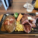 ハンバーグ・ステーキ&J - 