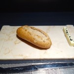 エクアトゥール - ［３回目］パン