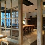 Tea room the theo - 落ち着いた店内