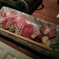和牛料理 要 - 肉6種