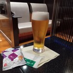 ANAラウンジ - ドリンク写真:サーバーで注いだ一番搾り生ビール