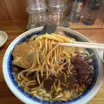 自家製中華そば としおか - 【ラーメン味玉＝ストレート中太麺】