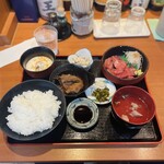 まぐろ料理紀文 - 