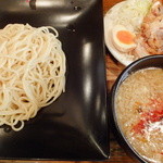 Tsukemen Ramen Shuuan - 赤辛つけ麺（全部のせ）