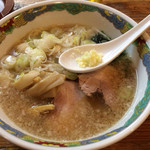 特麺コツ一丁ラーメン - ラーメン　麺半分 700円　ニンニクちょっと