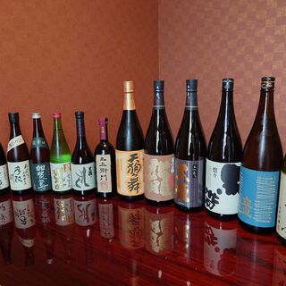 魚に合わせ石川の地酒を中心に揃えた日本酒◎焼酎も種類豊富