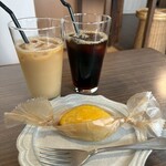 小さな森焼菓子店 - アイスコーヒー　550円
アイスカフェラテ　600円