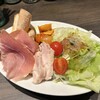ESOLA - 「「チキン&サラダ〜たまご添え〜」なのに、何かが足りない…