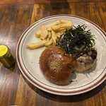 HYOE'S BURGERS + FRIES - 