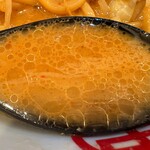 蒙古タンメン中本 - 濃いめの味噌と、ラードの奥行きが合わさってえもいわれぬ味わい。う～ん、何とも味わい深い(*'ω'*)