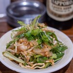 ダテダチ - 2025.10 豆腐干とパクチーのサラダ（490円）