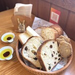 ラ・フーガス - 食べ放題パン(1回目)