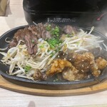 鉄板ホルモン 蟻月 - 