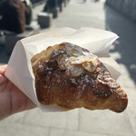 マニュファクチュア - クロワッサン・ダ・マンド ¥350