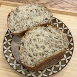 マニュファクチュア - 雑穀ブレット ¥600