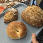 マニュファクチュア - 雑穀ブレット ¥600
                                プレーンベーグル ¥270
                                クロワッサン・ダ・マンド ¥350
                                