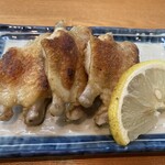 やきとり笑栄 - 手羽先です☆　2025-1008訪問