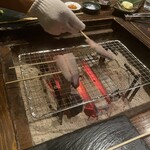 囲炉裏料理 うな革 和なり - じっくり自分で焼く楽しさ
