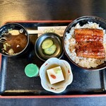 山海亭 - うな丼¥1300