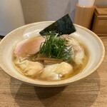 DURAMENTEI - 肉・海老ワンタン麺（白）、ちぢれ麺に変更