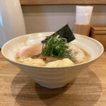 DURAMENTEI - 肉・海老ワンタン麺（白）、ちぢれ麺に変更