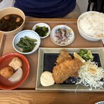 魚金大食堂HARUMI FLAG - アジフライとアジのたたき定食