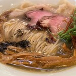 MENSHO - 塩雲呑麺