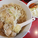 ラーメン二郎 - ラーメンミニ＋白ネギショウガ半分