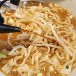 ラーメン二郎 - 赤酢投入～♪